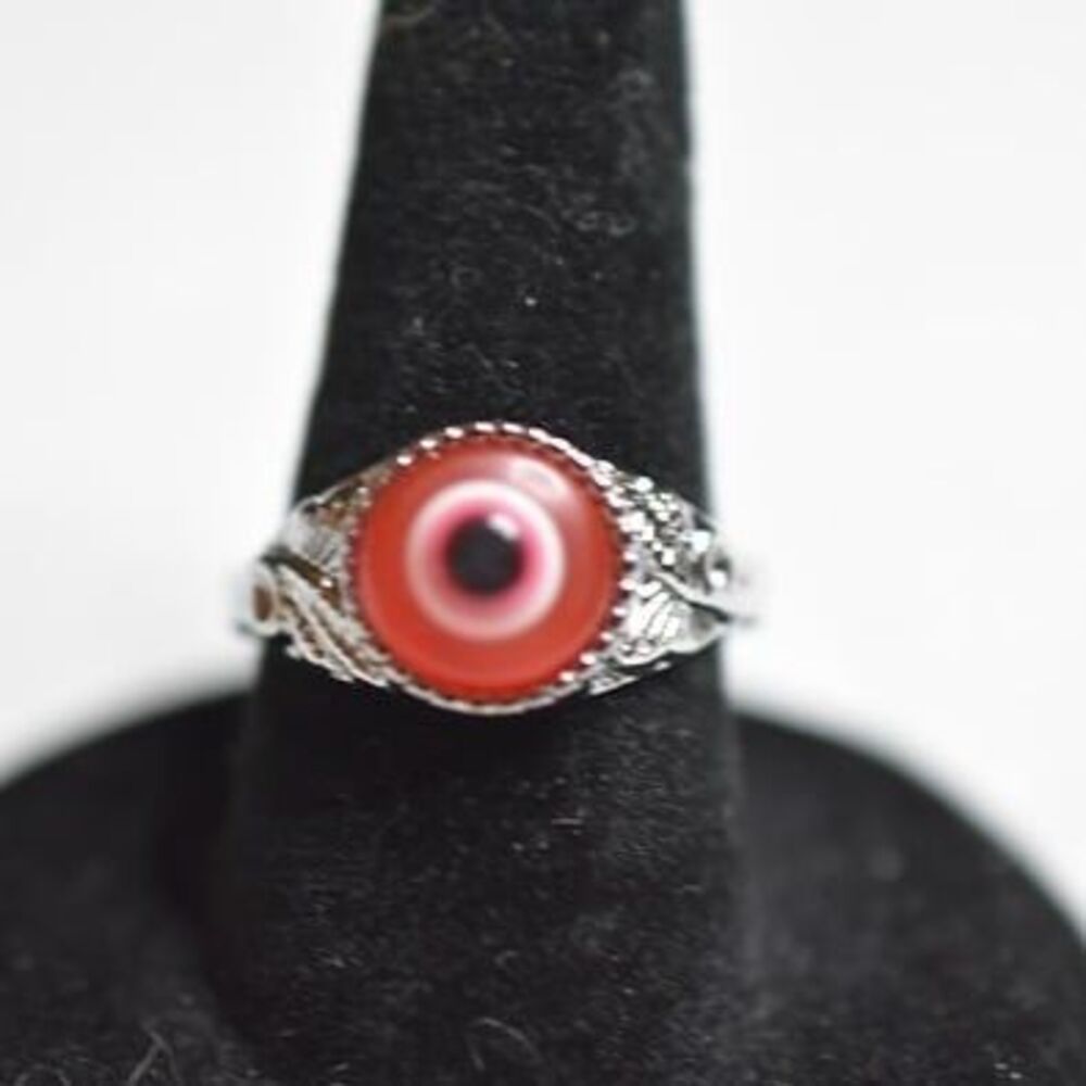 Red Evil Eye Goth Witchy Silver Tone Metal Alloy Band Sizes 11 Ring